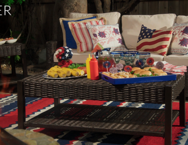 An Americana Themed Backyard Makeover - With Pier 1 | sohautestyle.com