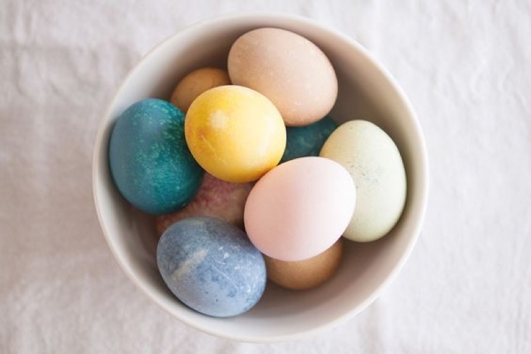 Naturally Dyed Easter Eggs_1