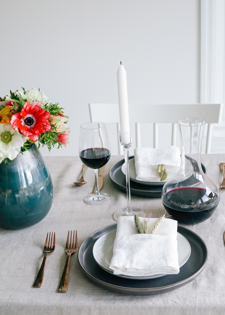 Friendsgiving Table Inspiration