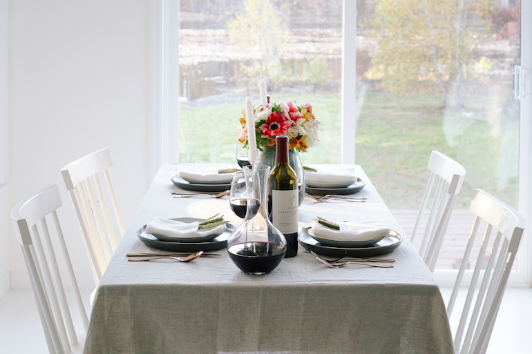 Friendsgiving Table Inspiration