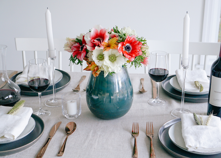 Friendsgiving Table Inspiration