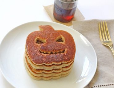 Halloween_Pumpkin_Pancakes_Opener